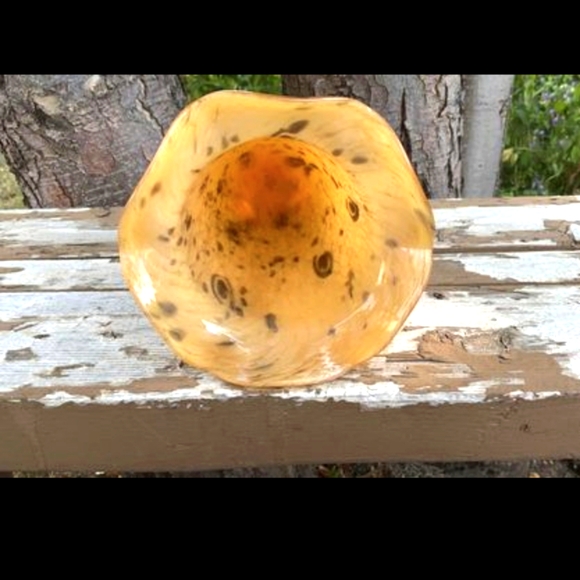 Vase on foot in blown glass with a chamoiré pattern - Picture 5 of 5